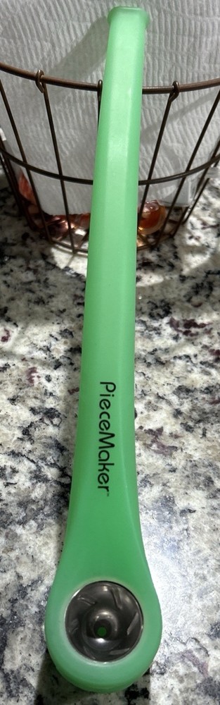PieceMaker Silicone Pipe Glow In The Dark Green New See Description