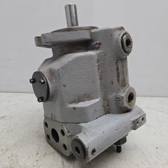 Variable Hydraulic Piston Pump Used No Manufacturer Tag See Pictures For Details