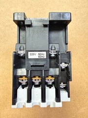 TECO CU-22 Magnetic Contactor, 40 Amp, 3 Phase, 220V coil, 3A1a1b (NO and NC)
