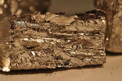 Bismuth metal 50 pounds of 99.99% pure growing crystals geodes or fishing jig