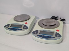 Set of 2 LEADZM CGOLDENWALL Electronic Medical Balance Scales Parts or Repair