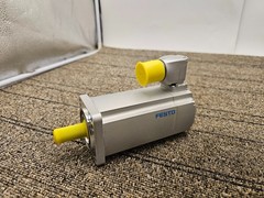 FESTO EMMT-AS-60-M-HS-RM Servo Motor 5242209 KNFLHB38TTT IP40 IEC 60034