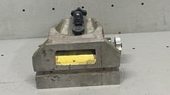 ADUSTABLE HEIGHT TILTING TAILSTOCK spacer Rotary Table ￼Dividing Head holder