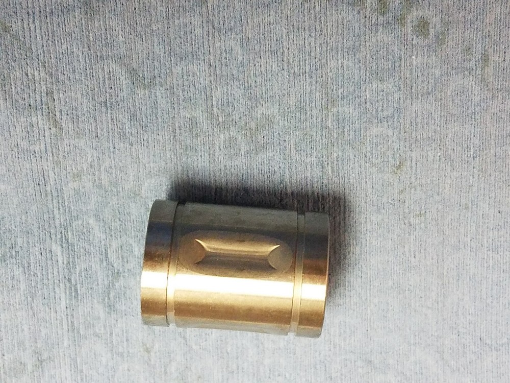 NEW Thomson A61014-SS 0.375 in Precision Steel Ball Bushing Linear Bearing