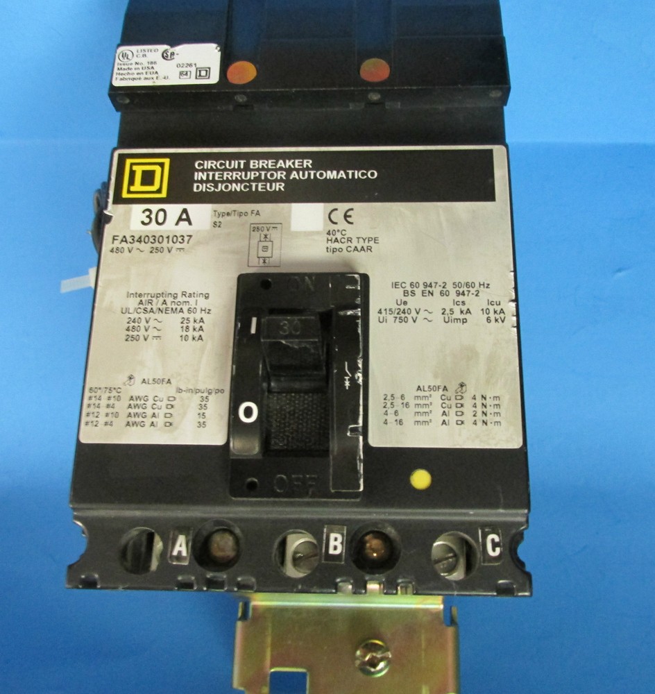 * SQUARE D 30 AMP 3 POLE BREAKER W/SHUNT TRIP FA340301037 ……… VC-151