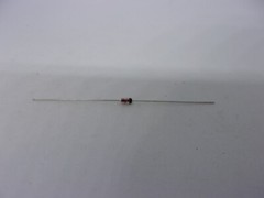 20 Pcs Pack Lot Silicon Planar Zener Diodes 1/2W 0.5W DO-35 Package DIP – 9V1