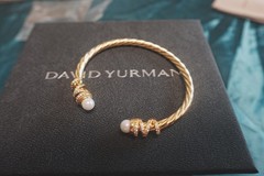 Gift&DAVlDYurman18K&GOLD.4mm Rotating Curved Pearls Head Bracelet M