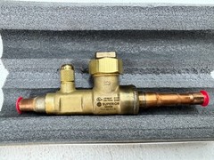 Diamondback BV-BB Series BV38BBSI Ball Valve 3/8″ OD with Insulation Sleeve