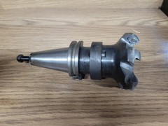 SANDVIK INDEXABLE FACEMILL RA245 3 ” W/ CAT 40 SHANK