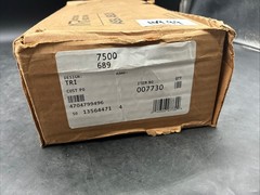 Norton 7500 Series Commercial Door Closer *MISSING T-SHAPED BRACKET*
