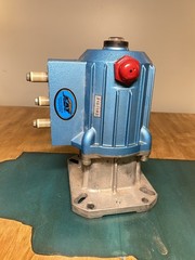 CAT Pump 67DX39G1I Plunger Pump – 3.9GPM, 4000 PSI