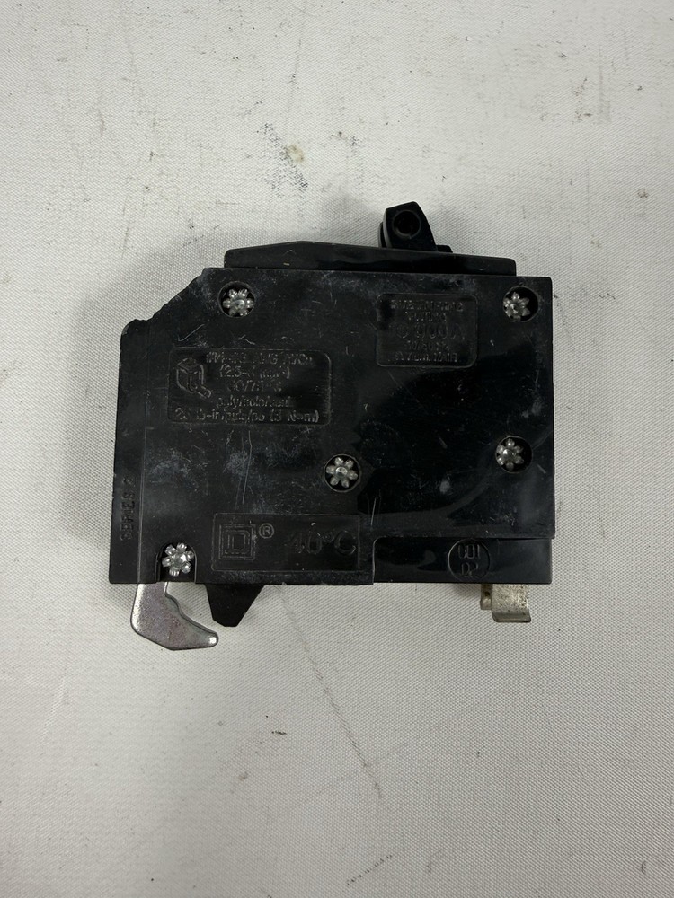 Square D QOT1515, TWIN, Tandem, 1 Pole, Dual 15 Amp Circuit Breaker, QO 15A