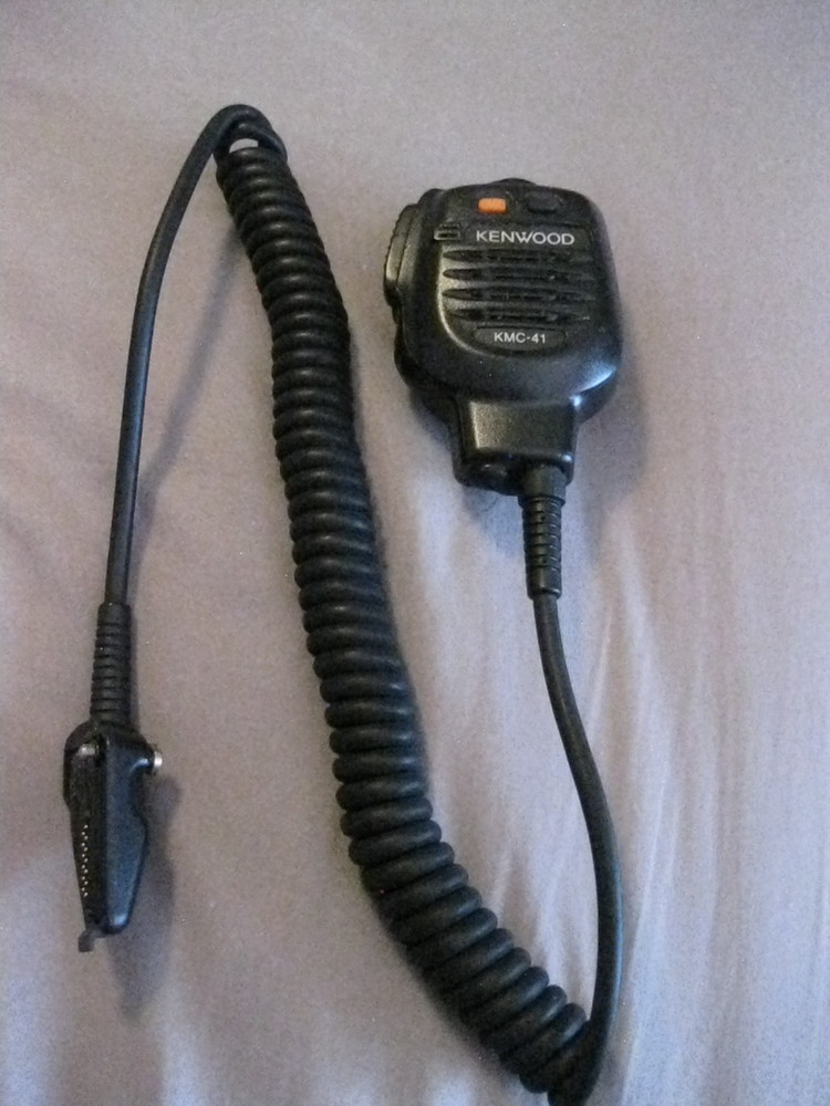 Kenwood KMC-41 OEM Multi-Pin Speaker Microphone tested Good (Lot#TN101)