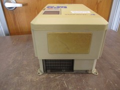 Yaskawa GPD 506/P5 AC Drive CIMR-P5M4011 20HP 3Ph w/ Keypad Used