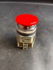 IDEC ABD301N-R PUSHBUTTON ($14 OBO)