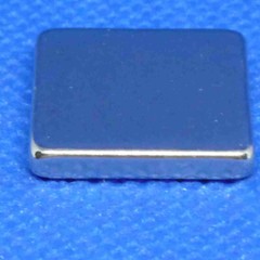 Neodymium Block Magnet 3/4 inch x 3/4 x 1/8 Thick – Higher N48 Power