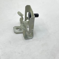 BOX OF 100 Nvent Caddy M24S Universal Beam Clamps 1/8″-1/4″ Flange w/Stud Bottom