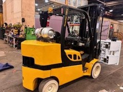 12,000 POUND YALE GLC120SVX PAPER ROLL CLAMP TRUCK FORKLIFT W/ CASCADE CLAMP ’18