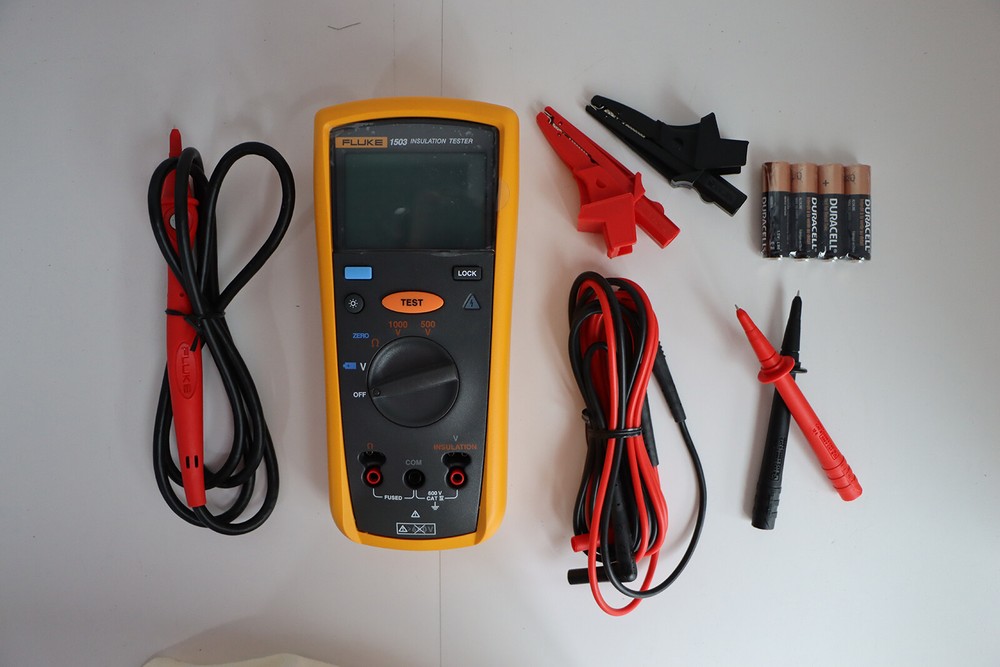 Fluke 1503 Digital Insulation Resistance Tester HighPrecision Megger Multimeter