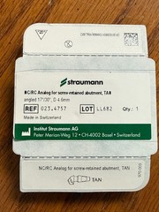 Straumann NC/RC Analog for Screw-retained Abutments – angled 17/30°, Ø 4.6mm,tan