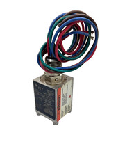 ITT Neo-Dyn 130P42C6HN Adjustable Pressure Switch 10–30 PSI Industrial