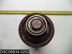 Used: 10061700 9″ Overall 7″ Rubber 2-3/4″ Roller Width 1-3/8″ conveyor roller
