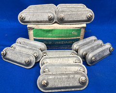 OZ GEDNEY 1/2″ CLIP ON CONDUIT BODY COVERS 170 BOX OF 20