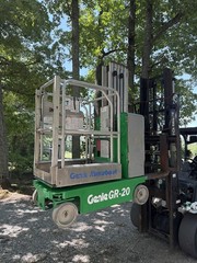 REFURBISHED GENIE GR20 VERTICAL MAST LIFT – MULTIPLE TO CHOOSE FROM!