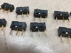 Lot Of 10 SCHURTER 0856.9852 Basic Snap Action Switches IP40 5A 125VAC 3A 250VAC
