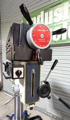 Vectrax Mill / Drill Machine 20" Swing 170 – 2000 RPM 220v 3ph *Scratch &a