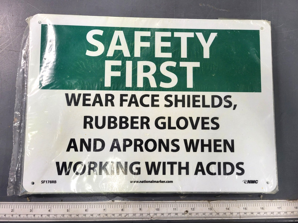PK OF 6 SAFETY FIRST, WEAR FACE SHIELDS, RUBBER GLOVES AND APRONS, 7″X14″, 0308G