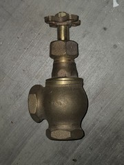 CHAMPION BRASS GLOBE VALVE W/Anti Siphon 3/4″ Female Thread New no Box