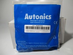 Autonics PRCM30-10AC Inductive 20Hz Cylindrical Proximity Sensor – 10mm Distance