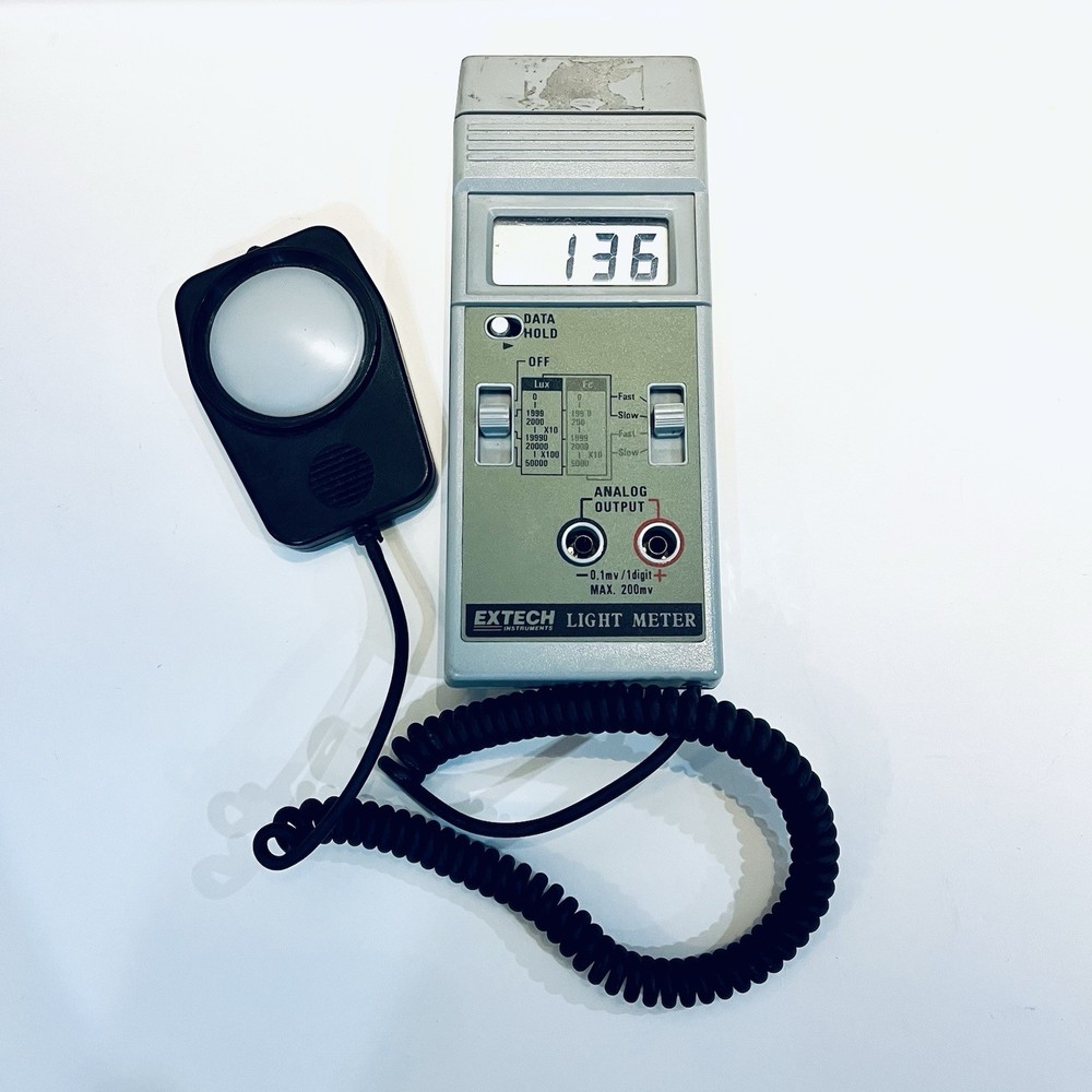 Extech Instruments Lux Digital Light Meter 401025 L245429 – SHIPS FREE!