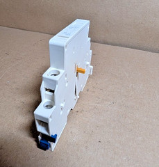Schneider Electric GVAN11 Side Mounting Auxiliary Contact Block For GV2 (New NB)