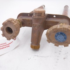 Woodford Model 22 8″, 1/2″FPT x 3/4″ MPT Inlet Hot & Cold Anti Siphon Faucet