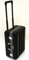 201407H – PLATT LUGGAGE – HEAVY-DUTY POLYETHYLENE CASE WITH WHEELS AND TELESCOPI