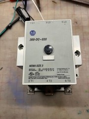 USED ALLEN BRADLEY 300-D0*930 CONTACTOR Motor starter W/ OVERLOAD, Mounting Brkt