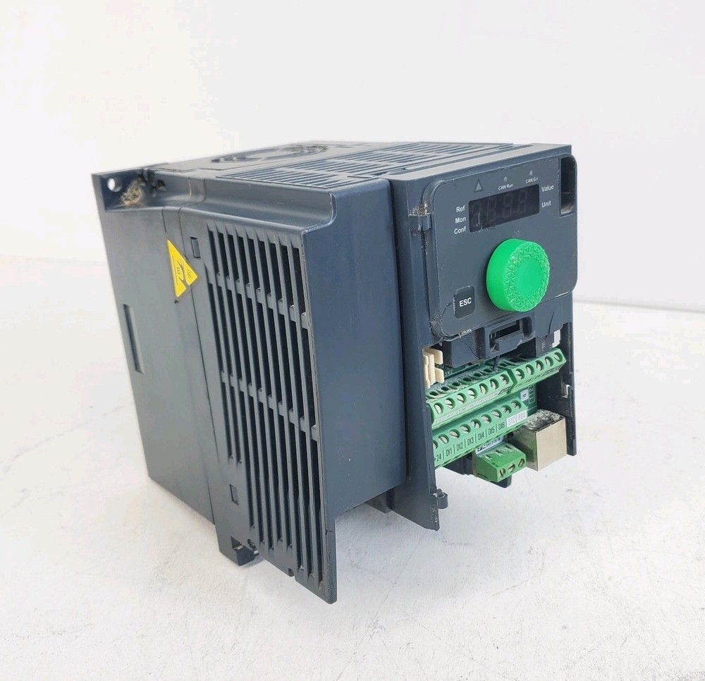 Schneider Electric Altivar 320 ATV320U15N4C 2 HP Variable Frequency Drive