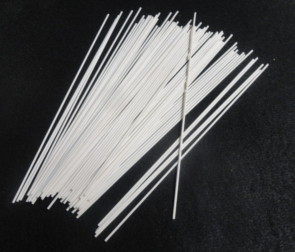 8″ L x 0.062 OD x 0.020” ID SINGLE BORE ALUMINA CERAMIC TUBE No.: 175