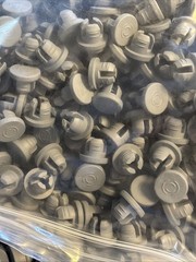(1000ea) Butyl Rubber Stopper 3-Legs ,Grey , 20mm for 10ml Vials