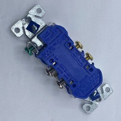 LOT OF 17 EATON Outlets Duplex Receptacle 15A 125V White-Blue 🔔