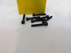 Holo-Krome,73046,10-32 x 1-1/4 Socket Head Screw,Alloy Steel,Black Oxide