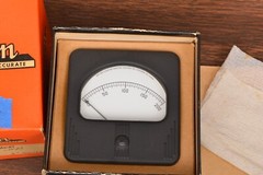 SIMPSON SQUARE PANEL METER 0-200uA 200 MicroAMP DC (Lot 11D)