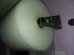 12in×350ft Wall Bubble Wrap Roll Holder Dispenser.Holds big Rolls 175′ and 350′