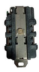 VINTAGE HUBBELL HBL8300 EXTRA HEAVY DUTY 20 AMP 125V DUPLEX RECEPTACLE. NOS
