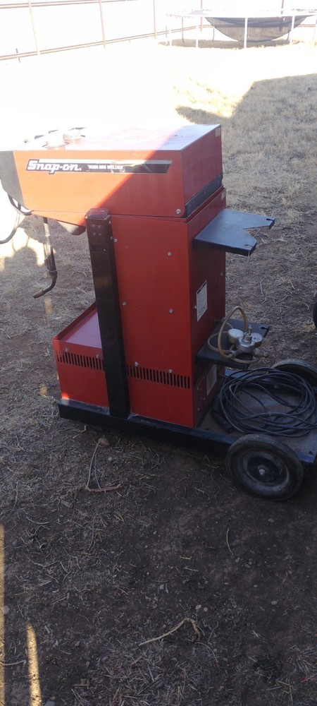 Snap-on YA205 MIG Welder With Gas Semi-Automatic Feed Steel Aluminum 220V 208V