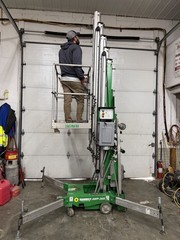 2016 GENIE AWP36S 36’ ELECTRIC PERSONNEL SCISSOR VERTICAL MAST MAN LIFT