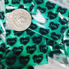 BaggiesSince1987 Design Zip Bags 1515 100PCS SWEETHEART in SILVER on PEARL GREEN