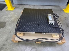 Mettler Toledo 1000lb Floor Scale Weigh Station, 24″ x 24″, TB600529-3, 2256